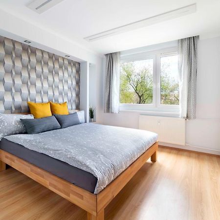 Comfort 66 - Real-Life 3-Room Family Stay With 4 Beds 米什科尔茨 外观 照片