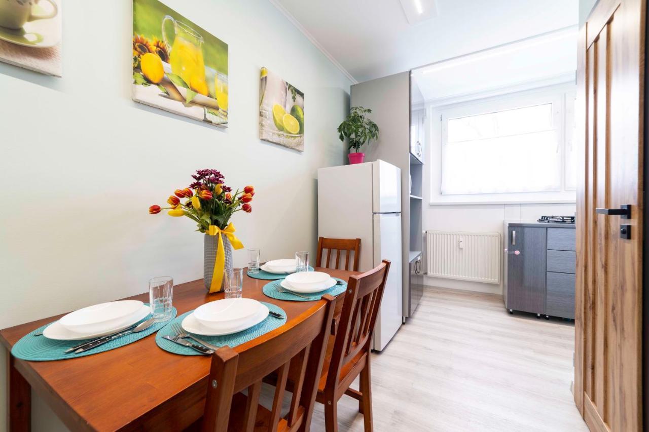 Comfort 66 - Real-Life 3-Room Family Stay With 4 Beds 米什科尔茨 外观 照片
