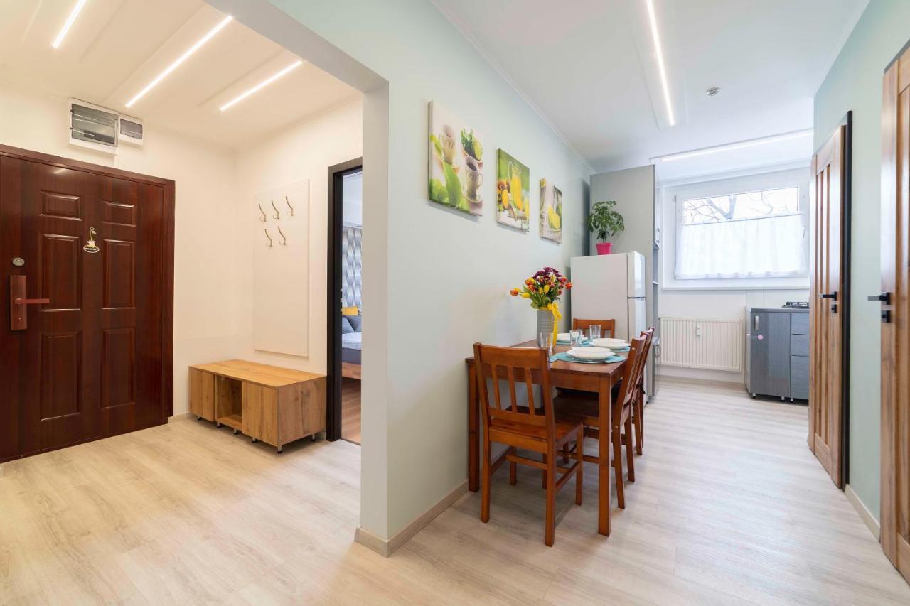 Comfort 66 - Real-Life 3-Room Family Stay With 4 Beds 米什科尔茨 外观 照片