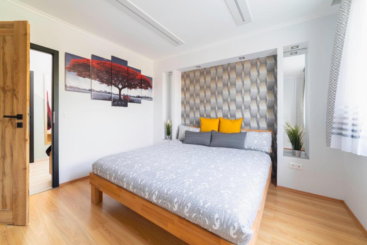 Comfort 66 - Real-Life 3-Room Family Stay With 4 Beds 米什科尔茨 外观 照片