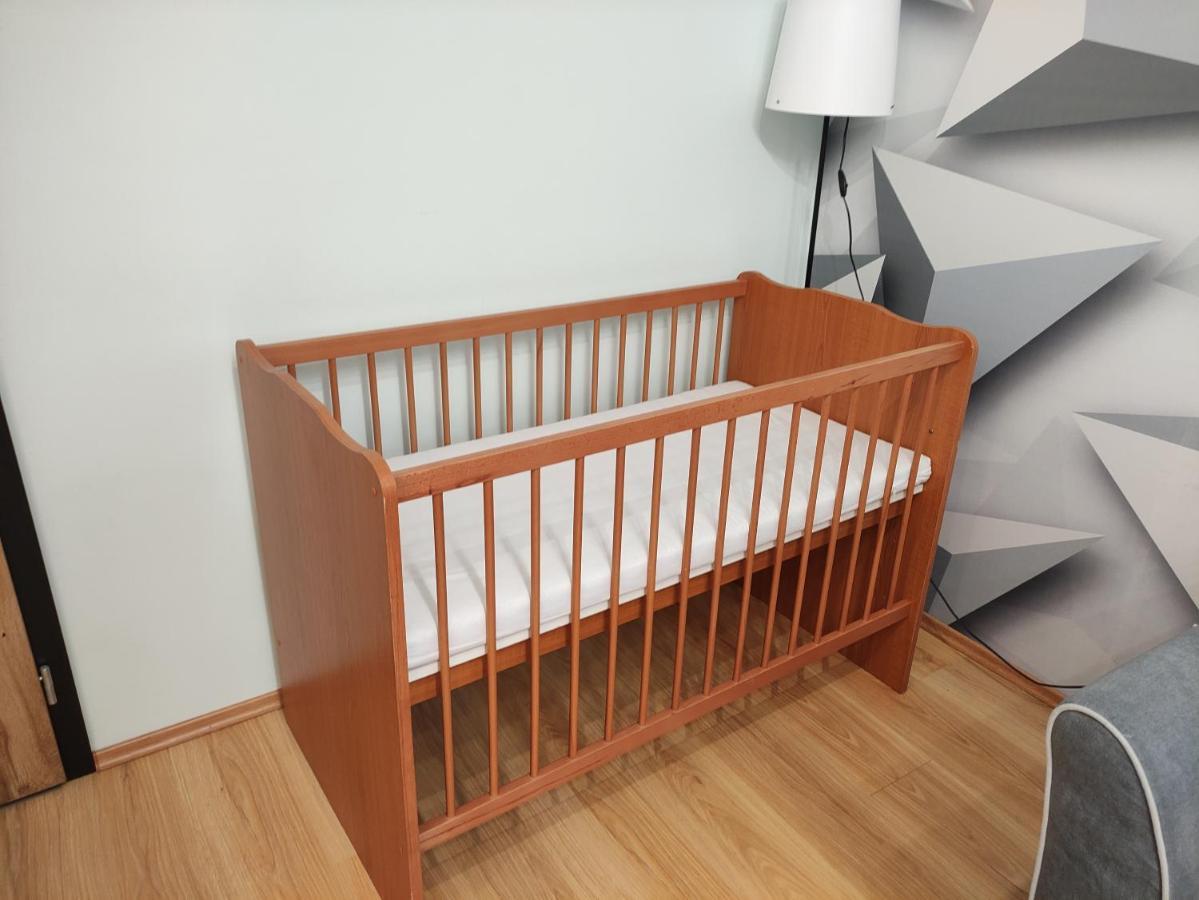 Comfort 66 - Real-Life 3-Room Family Stay With 4 Beds 米什科尔茨 外观 照片
