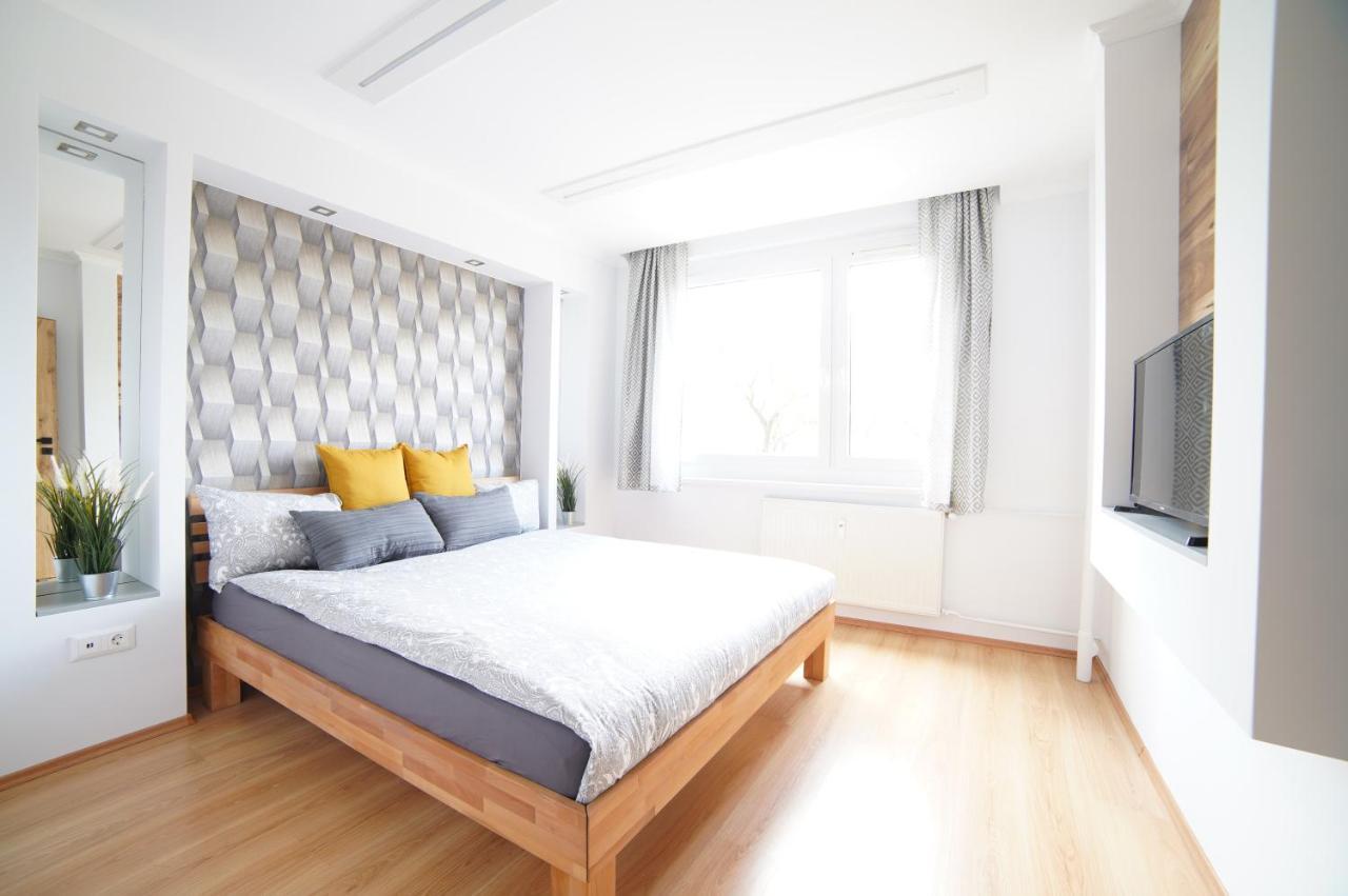 Comfort 66 - Real-Life 3-Room Family Stay With 4 Beds 米什科尔茨 外观 照片